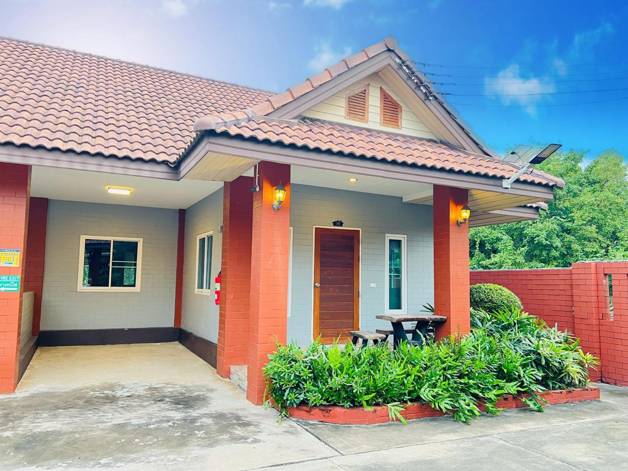 Benwadee Resort Pattaya Ban Pong  Екстериор снимка